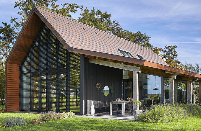 Moderne schuurwoning met unieke louvers belicht in The Art of Living